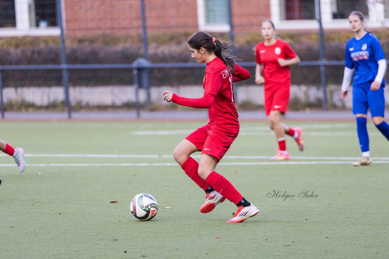 Bild 287 - wCJ Eimsbuettler TV - FC Rosengarten : Ergebnis: 2:0